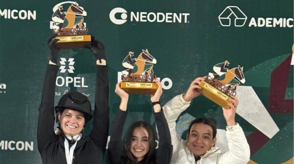 Paraguaya integra equipo que conquistó primer lugar en competencia ecuestre en Brasil