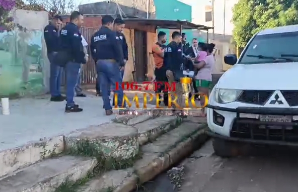 Infructuoso allanamiento por pelea de vecinos en el barrio Guaraní - Radio Imperio 106.7 FM