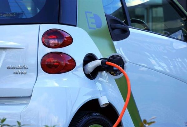 La UE amenaza a China con elevados aranceles a los automóviles eléctricos