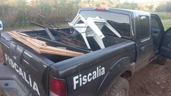 Tras allanamientos, incautan objetos hurtados en sede de funcionarios de la Gobernación de Itapúa