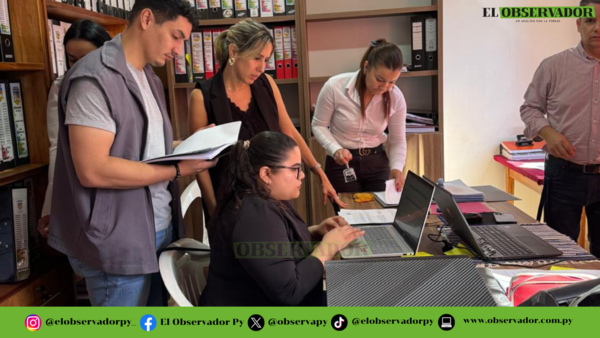 Fiscales incautaron numerosas documentaciones de Municipalidad de Tomás Romero Pereira y empresas