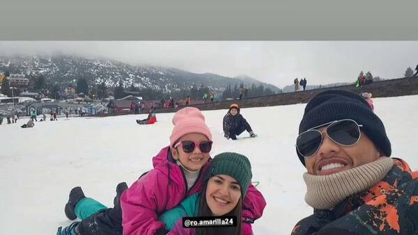 [GALERÍA] ¿Sin frío? Richard Ortiz de vacaciones por la nieve
