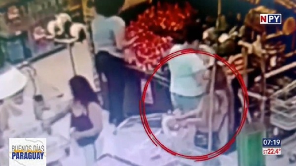 Captan a descuidista en supermercado - Noticias Paraguay