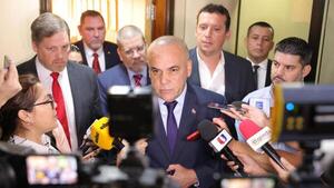 Bachi Núñez apoya a Nenecho y pide intervención a Miguel Prieto en CDE: "Tiene 39 denuncias"