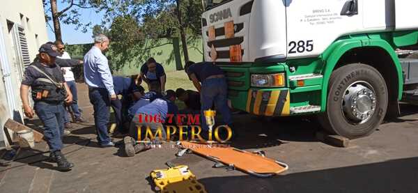 Mecánico sufre lesiones en un puesto de combustible - Radio Imperio 106.7 FM