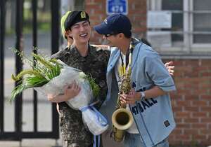 Video de BTS: Jin concluye el servicio militar - Gente - ABC Color