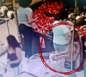 Captan a descuidista en supermercado - Paraguay.com