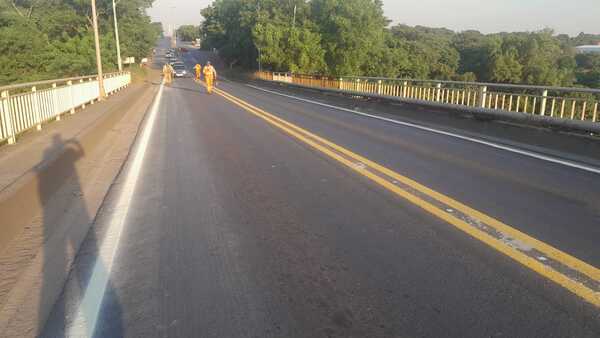 Culminaron trabajos de mantenimiento en la vía sobre el puente Remanso