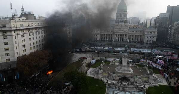 Diario HOY | Senado argentino discute reformas clave para el gobierno de Milei en medio de protestas