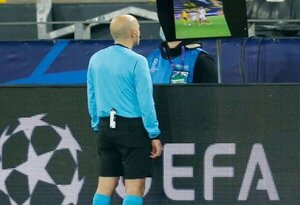 Todas las decisiones del VAR serán explicadas en tiempo real en los estadios de la Eurocopa