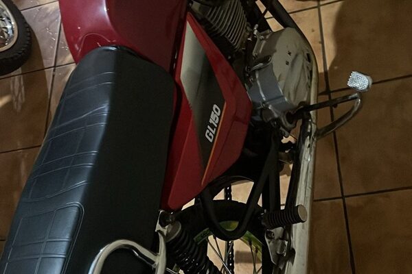 Hallan moto abandonada a orillas del río Paraná