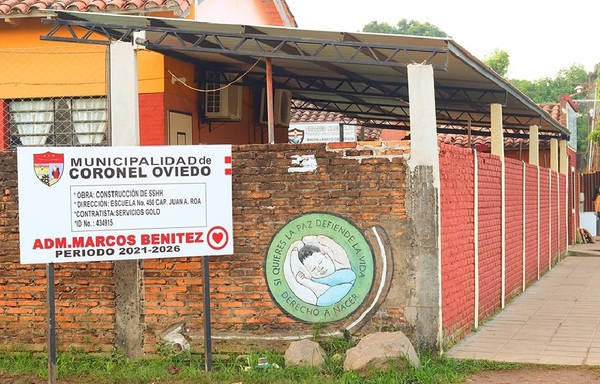 Inauguran baños sexados en la escuela Capitán Juan Alberto Roa de Coronel Oviedo - OviedoPress