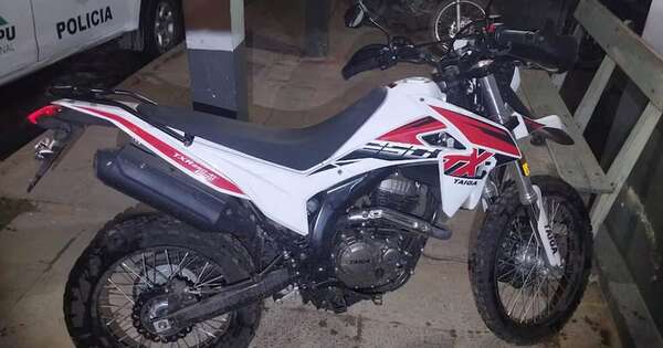 La Nación / Recuperan motos robadas y detienen a dos personas
