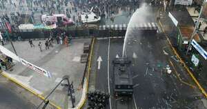 La Nación / Argentina: reforma de Milei fue aprobada por el Senado tras jornada de disturbios