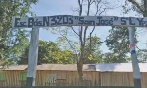 Padres piden respuestas desde hace años por escuela de madera con riesgo de derrumbe en Caaguazú – Prensa 5