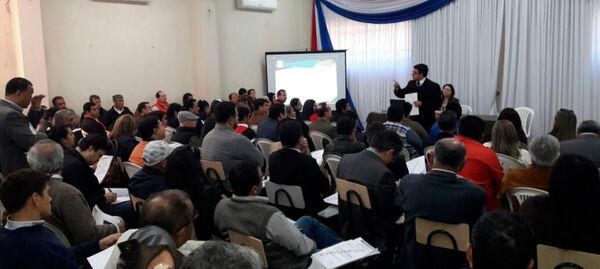 Identidad Electoral capacita y actualiza a funcionarios sobre Derechos Humanos