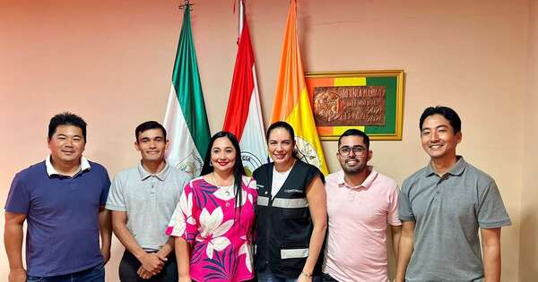 Diario HOY | Ruta Graneros del Sur: intendentes de Itapúa celebran licitación de obras