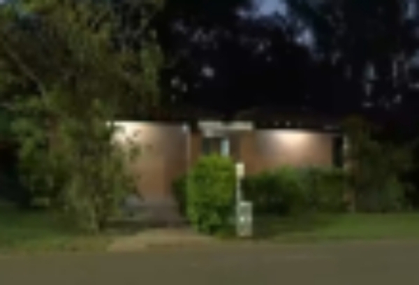 Escándalo en Ñu Guasú: Se citan en el baño para “ku otro” grupal