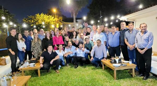 Reunión de la bancada “A” de la ANR despeja rumores y ratifica liderazgo - La Clave