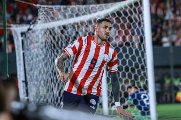 Versus / ¿Por qué "Tonny" Sanabria quedó fuera de la Albirroja?
