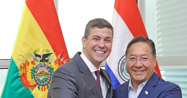 La Nación / “Fructífera reunión bilateral”, afirmó Peña sobre su encuentro con su par boliviano Luis Arce