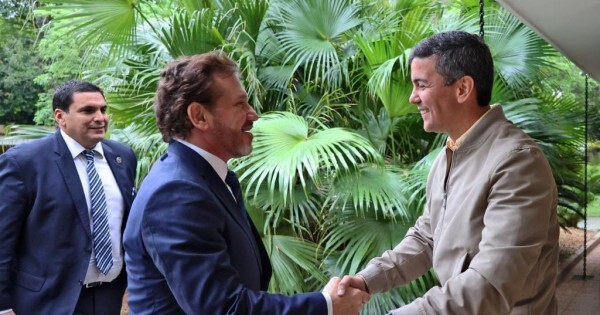 Alejandro Domínguez y Robert Harrison aparecen en el radar de Santi como outsiders para sumarse a la política