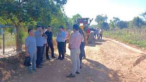 Reparan caminos rurales del departamento de San Pedro y prometen mejorar las calles de la capital - Nacionales - ABC Color