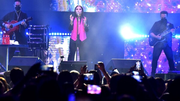 Concurrido show de Ana Gabriel en ueno SND Arena