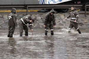 Miles de damnificados y caos por intensas lluvia en Santiago de Chile y el centro del país - Mundo - ABC Color