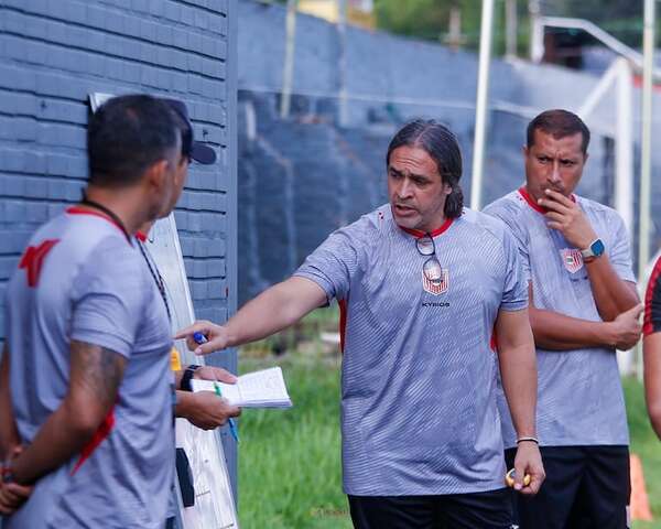 Intermedia: Rubén Maldonado, otra víctima de los resultados - Fútbol de Ascenso de Paraguay - ABC Color