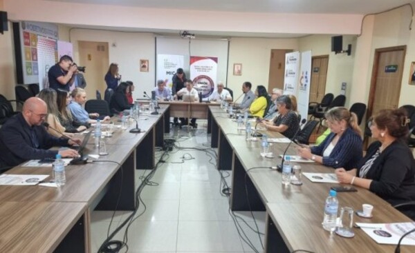 Gremios empresariales de Alto Paraná firman convenios estratégicos