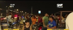 Manifestantes cierran la avenida de la Costanera Norte - SNT