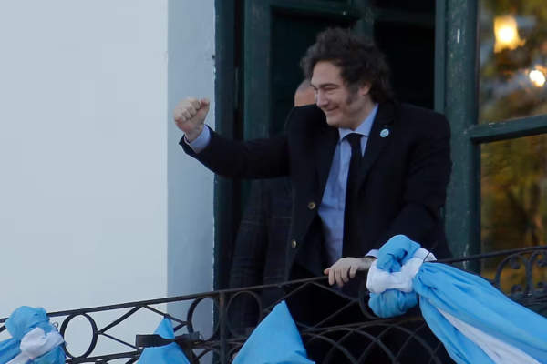 Milei celebra los USD 800 millones para Argentina: “Siguen las buenas noticias”