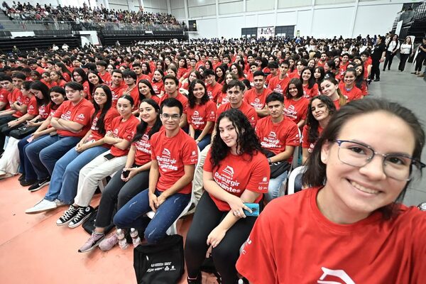 EBY entregará becas en Caazapá e Itapúa