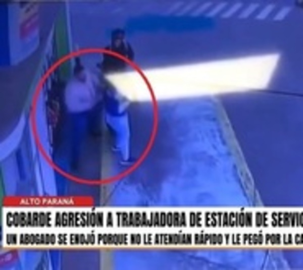 Simiesco abogado golpeó a una trabajadora porque no lo atendió rápido - Paraguay.com