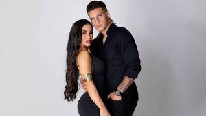 ¡Pelotero de Guaraní y su chuli posaron onda modelos!