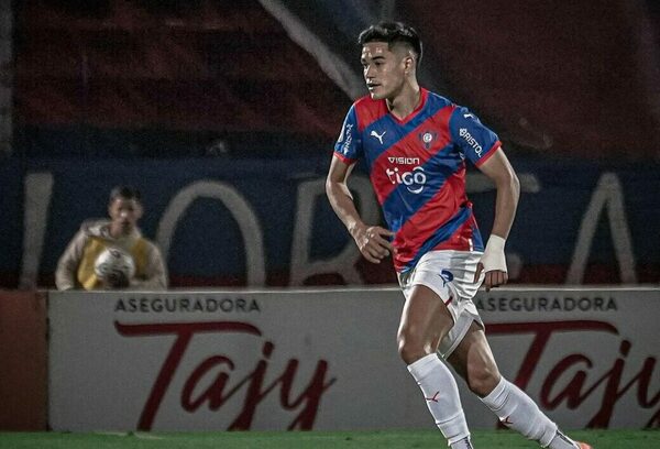 Versus / Jugó dos partidos, terminó su contrato y está para renovar con Cerro Porteño