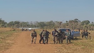 Incautan aeronave con carga de drogas en Paso Bravo - Noticias Paraguay