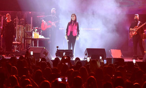 Ana Gabriel emocionó en el SND y prometió volver, tras una larga espera - OviedoPress