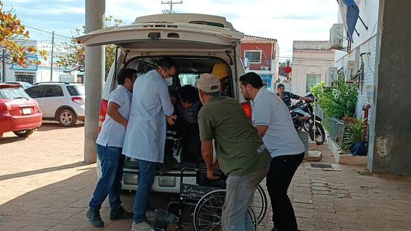Concepción: 30 obreros hospitalizados debido a intoxicación por consumir pollo - trece