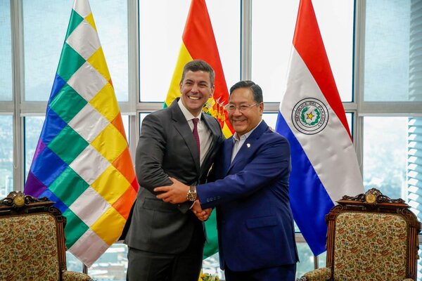 Santiago Pe帽a aboga por un trabajo conjunto con Bolivia por mayor seguridad y crecimiento econ贸mico - Revista PLUS