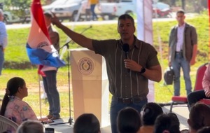 Presidente anuncia construcción de puente en Puerto Antequera - ADN Digital