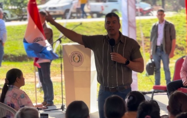 Presidente anuncia construcción de puente en Puerto Antequera - ADN Digital