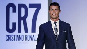 Versus / Cristiano Ronaldo invierte en el sector de la porcelana