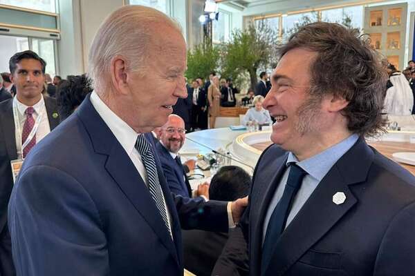 Milei saluda a Biden y se reúne con la directora del FMI en la cumbre del G7 en Italia - Mundo - ABC Color