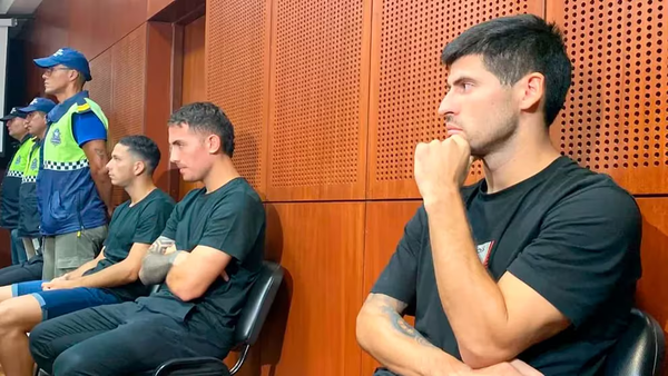 Liberaron a José Florentín y a otros dos exjugadores de Vélez acusados de abuso sexual - Megacadena - Diario Digital