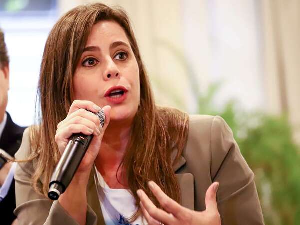 Dictamen del Ministerio Público a favor de Kattya es “intromisión” y “atropello”, según cartistas - Policiales - ABC Color