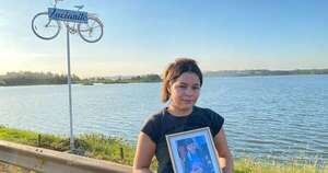 La Nación / Erigen monumento a ciclista atropellado
