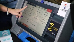 Oposición y TSJE están en contra de juntar municipales y generales