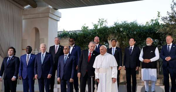 La Nación / El papa habló de regular la inteligencia artificial